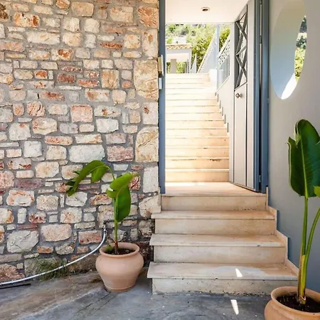 Villa Aigli Luxury - Seaview Panoramic Retreat