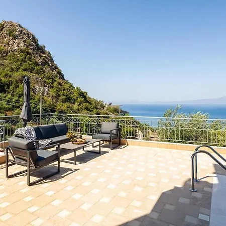 Villa Aigli Luxury - Seaview Panoramic Retreat *
