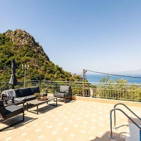 Aigli Luxury - Seaview Panoramic Retreat Villa