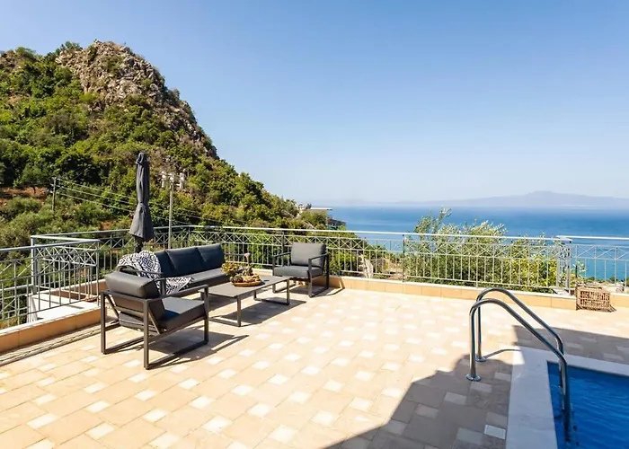 Villa Aigli Luxury - Seaview Panoramic Retreat *